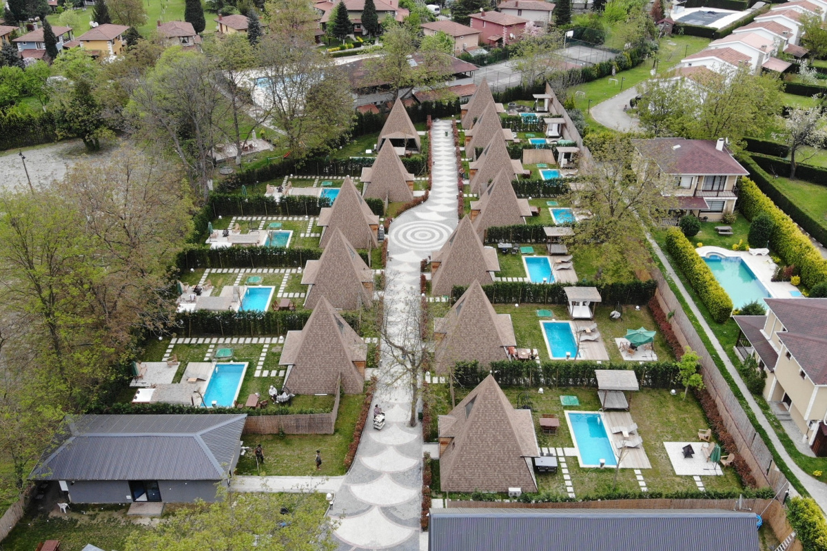 Olmayan bungalovlar ve sahte konumla yüzlerce kişiyi dolandırdılar!