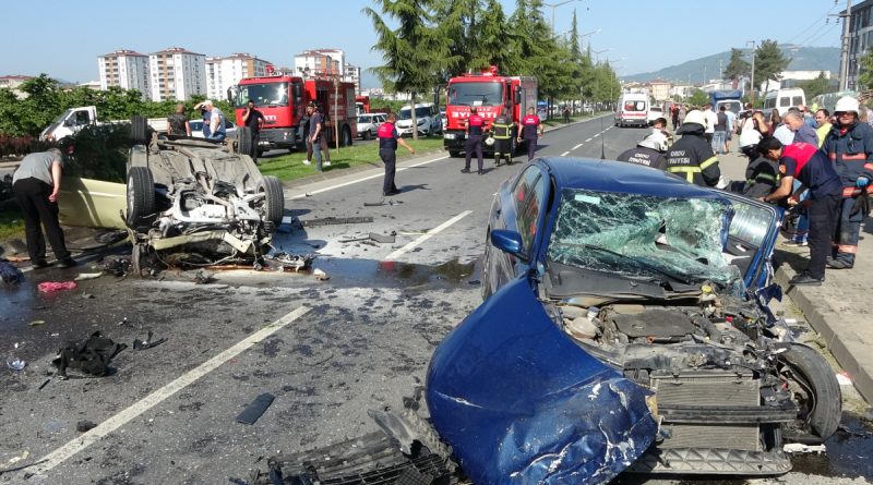 Ordu'da feci zincirleme kaza: 2’si ağır 6 yaralı