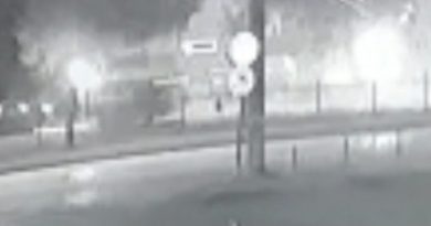 Parçalanan otomobilin sürücüsü astsubay hayatını kaybetti: Kaza anı saniye saniye kamerada