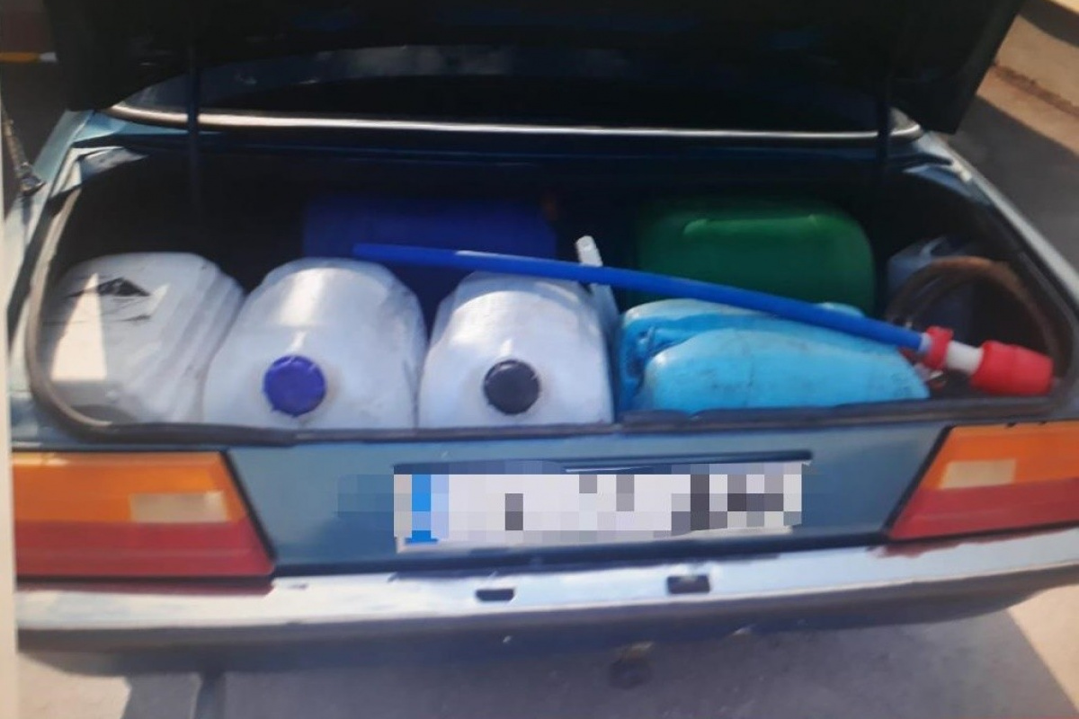 Park halindeki kamyonlardan 500 litre mazot çaldı, jandarmaya yakalandı