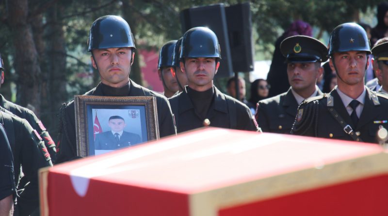 Pençe-Kilit Operasyonu şehidi Onur Doğan son yolculuğuna uğurlandı