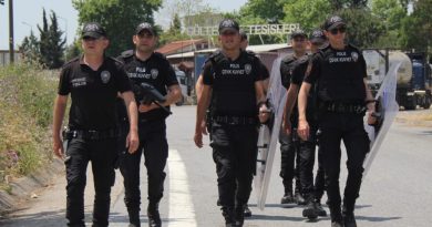 Polis ekipleri TEM'de taraftar nöbetinde