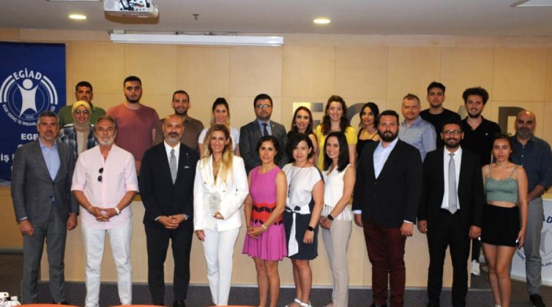 Rusya-Ukrayna savaşı masaya yatırıldı