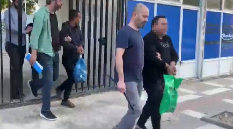 'Sahte polis ve savcı' şebekesini İzmir polisi çökertti