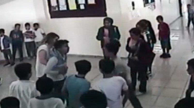 Soluk borusuna yemek kaçan öğrenciyi öğretmenleri kurtardı