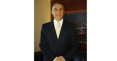 Sorbonne profesyoneller için Türkiye'ye geliyor