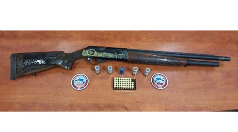 Şüpheli şahıslardan pompalı tüfek ele geçirildi