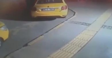 Taksiyi kaçırdı, 5 araca çarptı: 2 yaralı