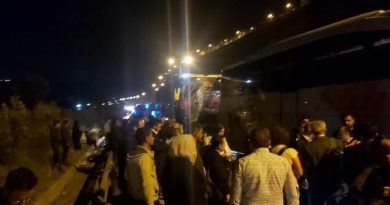 TEM’de bir minibüs ve iki yolcu otobüsü zincirleme kazaya karıştı: 4 yaralı