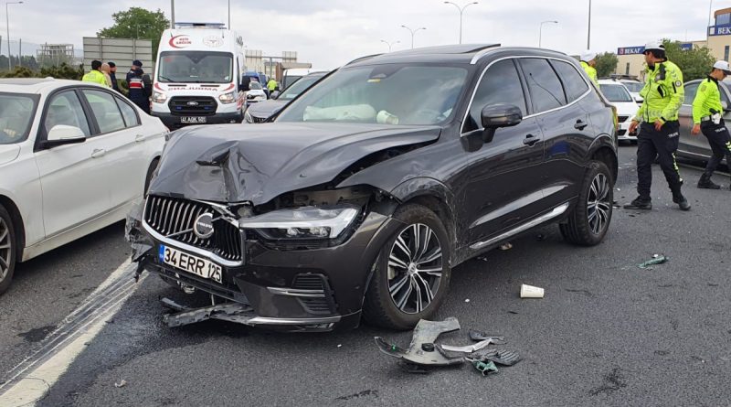 TEM’de feci kaza: 1 ölü, 5 yaralı