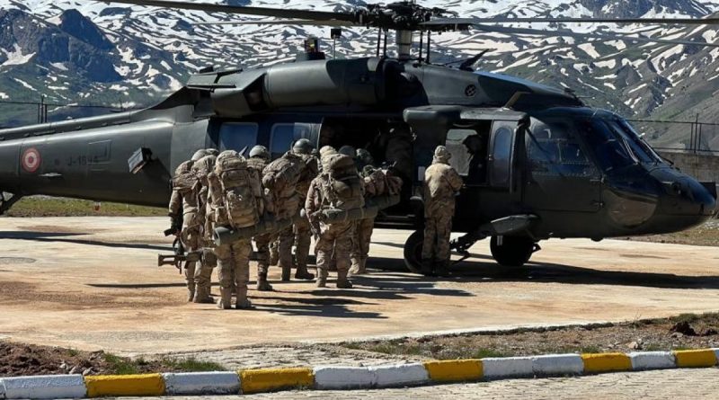 Tespit edilen mağarada mühimmat ve yaşam malzemeleri ele geçirildi