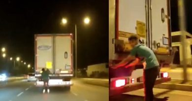 Tır arkasında ölümüne patenli yolculuğa yoldan geçen sürücü müdahale etti