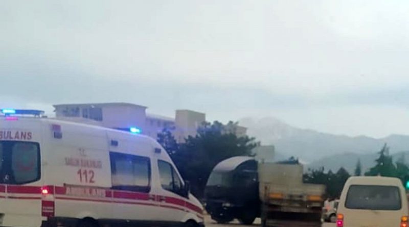 Trafik kazasında anne ve oğul yaralandı