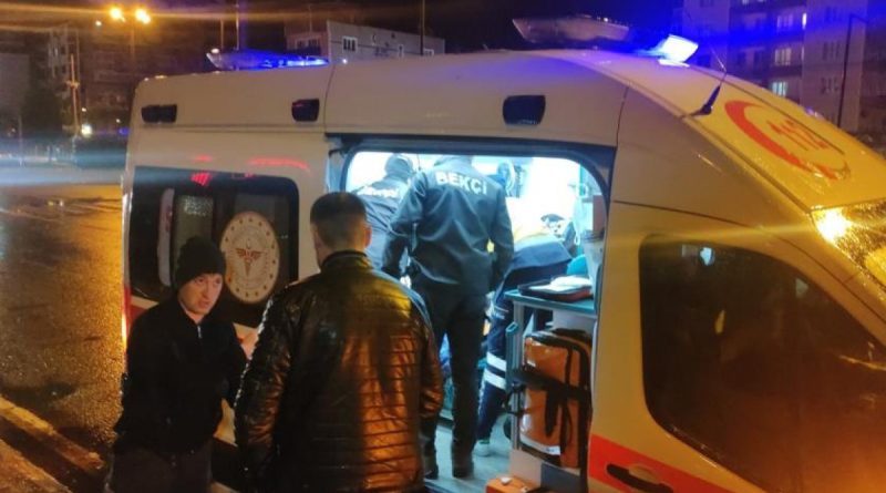 Yalnız yaşayan adam yangında ağır yaralandı