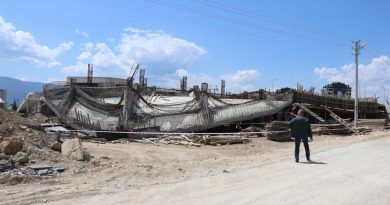 Yapımı devam eden Yöresel Ürünler Pazarı çöktü