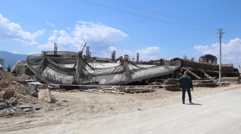 Yapımı devam eden Yöresel Ürünler Pazarı çöktü