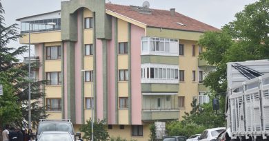 Yazıcıoğlu’nun korumalığını yapan Yıldız, kendi aracının altında kalarak hayatını kaybetti