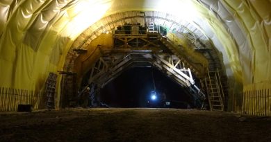 Yıl sonunda tamamlanması hedeflenen Zigana Tüneli’nde çalışmalar gece gündüz sürüyor