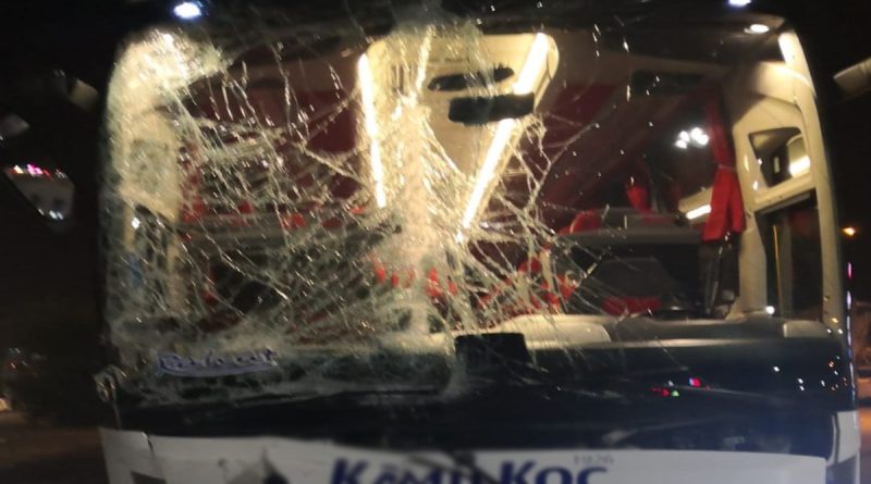 Yolcular dehşeti yaşadı, o anları otobüsün içinde kaydettiler