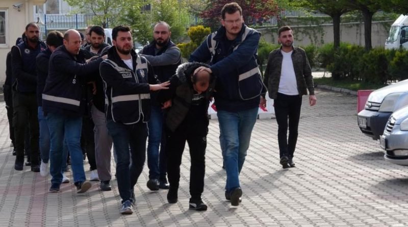 Yozgat’ta DEAŞ’a şafak operasyonu: 10 gözaltı