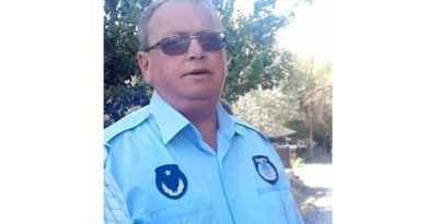 Zabıta komiseri evinde ölü bulundu