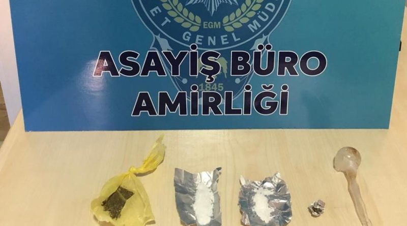 Zehir tacirlerine darbe: 2 tutuklama