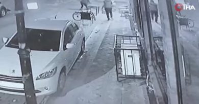 Zeytinburnu’nda silahlı çatışma kamerada