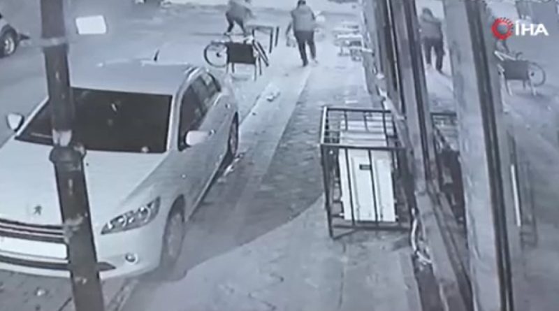 Zeytinburnu’nda silahlı çatışma kamerada