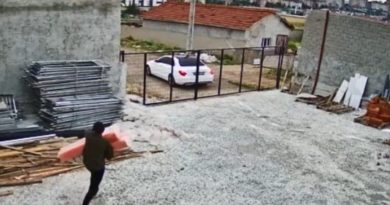 1 milyon TL’lik çalıntı lüks otomobil jandarma tarafından bulundu