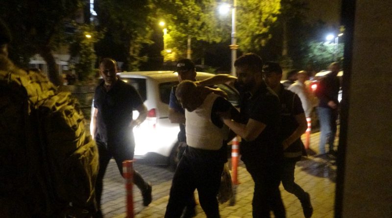 200 polisli cinayet duruşmasında: 7 tutuklama