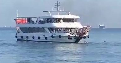 Adalar vapurunda can pazarı: denize düşen kişi kurtarıldı
