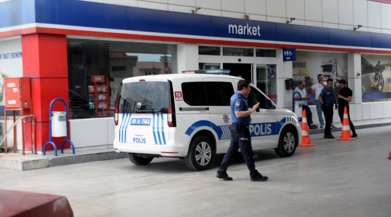Adana’da akaryakıt istasyonunda gasp