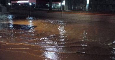 Afyonkarahisar-Ankara karayolu sel baskını sebebiyle ulaşıma kapandı