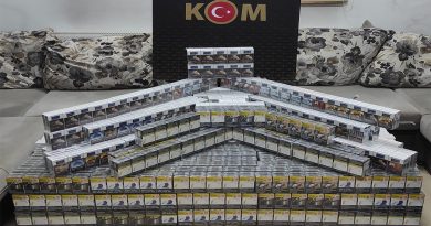 Ağrı’da bir otobüse zulalanmış 4400 paket kaçak sigara ele geçirildi