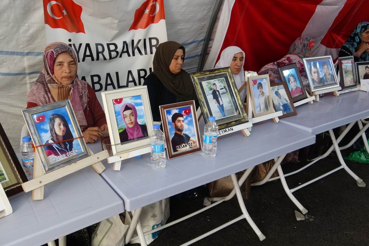 Ailelerin evlat nöbeti bin 4'üncü gününde