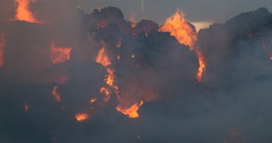 Aksaray’daki fabrika yangını söndürüldü