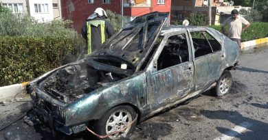 Alevlere teslim olan araç hurdaya döndü