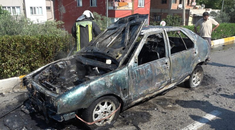 Alevlere teslim olan araç hurdaya döndü