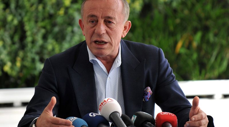 Ali Ağaoğlu kalp krizi geçirdi