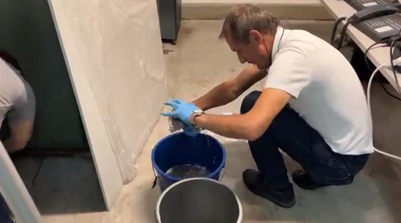 Almanya Büyükelçiliğini su bastı