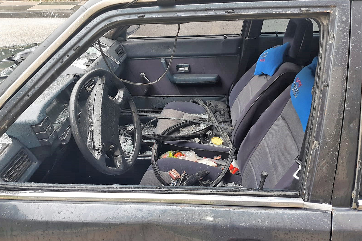 Ankara’da araca taşlı ve sopalı saldırı