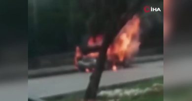 Ankara’da seyir halindeki araç alev topuna döndü
