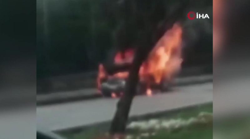 Ankara’da seyir halindeki araç alev topuna döndü