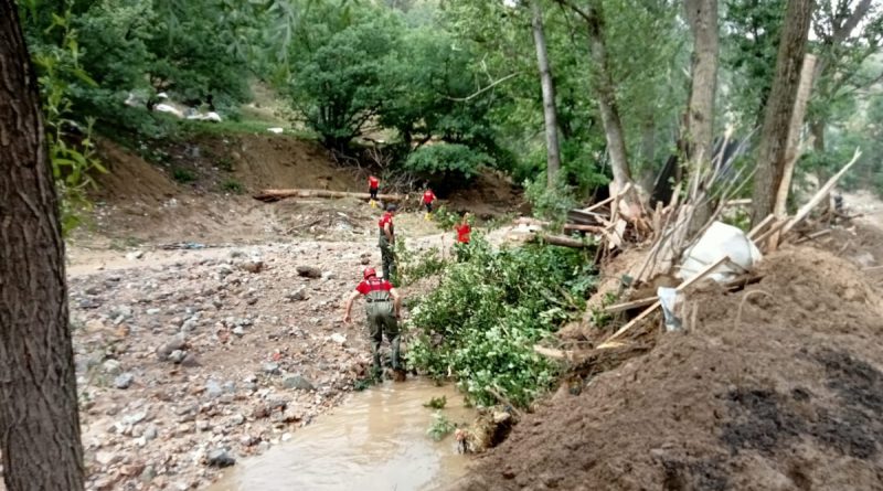 Ankara’da yaşanan sel felaketinde kaybolan bir kişiyi arama çalışmaları sürüyor