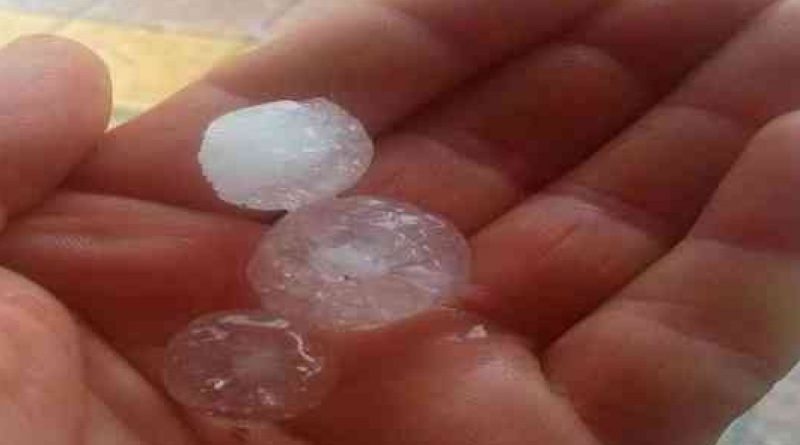 Ankara’nın bazı bölgelerinde dolu etkili oldu