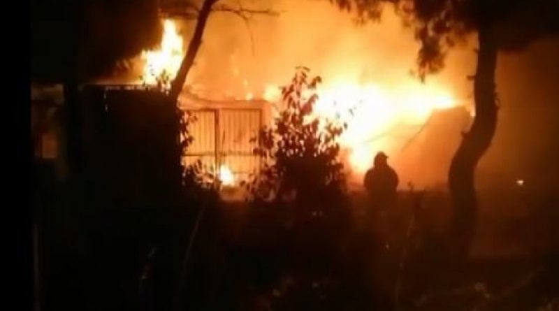 Antalya’da müstakil ev çıkan yangında alev topuna döndü