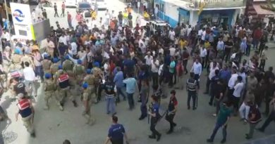 Aşiretler kent merkezinde birbirine girdi