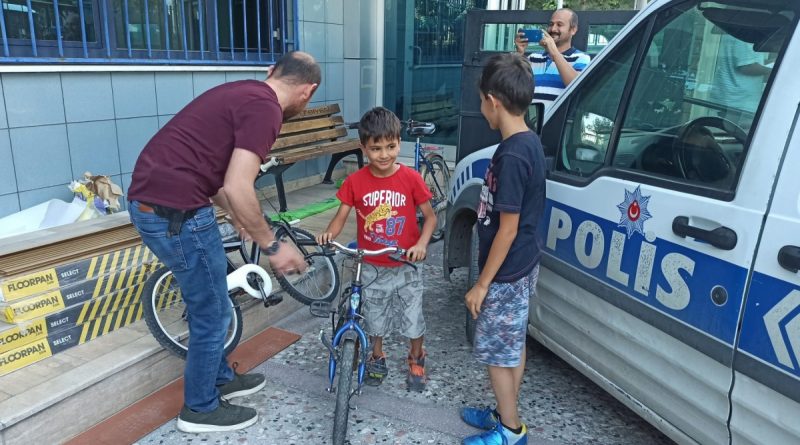 Baba ve oğullarının bisikletini çalan şüpheli yakalandı