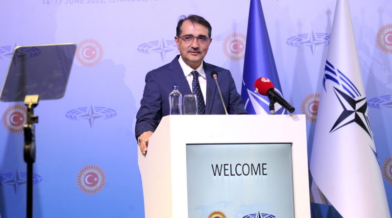 Bakan Dönmez: 'Karadeniz doğalgazı önümüzdeki sene ulusal iletim sistemine bağlanacak'