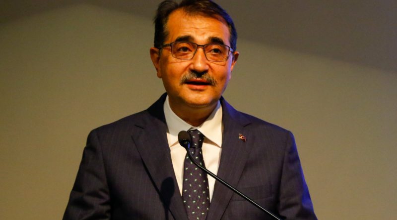 Bakan Dönmez: 'Türkiye büyüme hikayesi olan bir ülke'